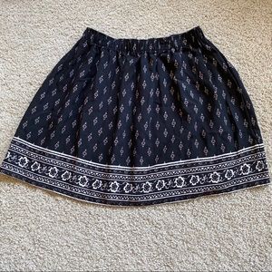 Hollister Black and White Skirt